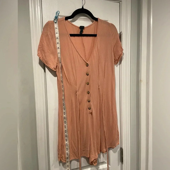 Wild Fable Dusty Pink Belted Short Sleeve Henley Romper Shorts One Piece Size M - Picture 4 of 11